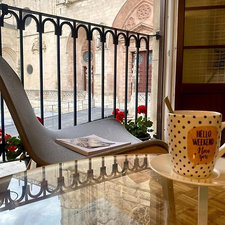 Puerta Al Cielo Suite Burgos Bagian luar foto