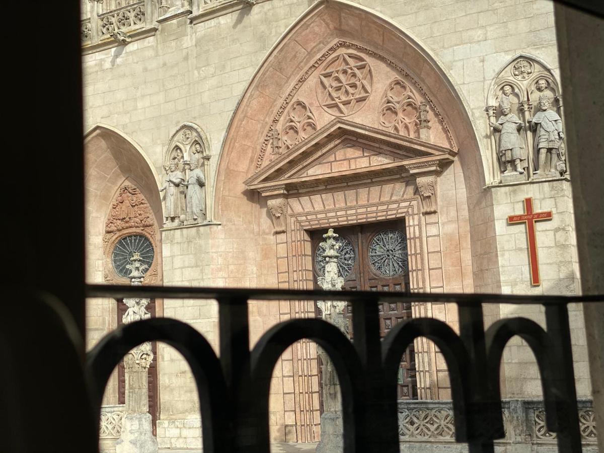 Puerta Al Cielo Suite Burgos Bagian luar foto